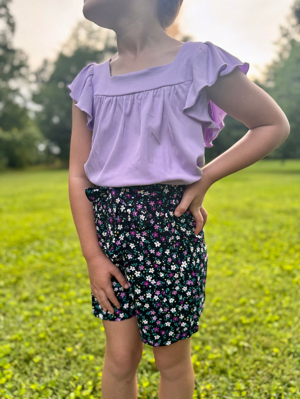 Girl's 2 pc Floral Short Set W/ Bow Tie Front