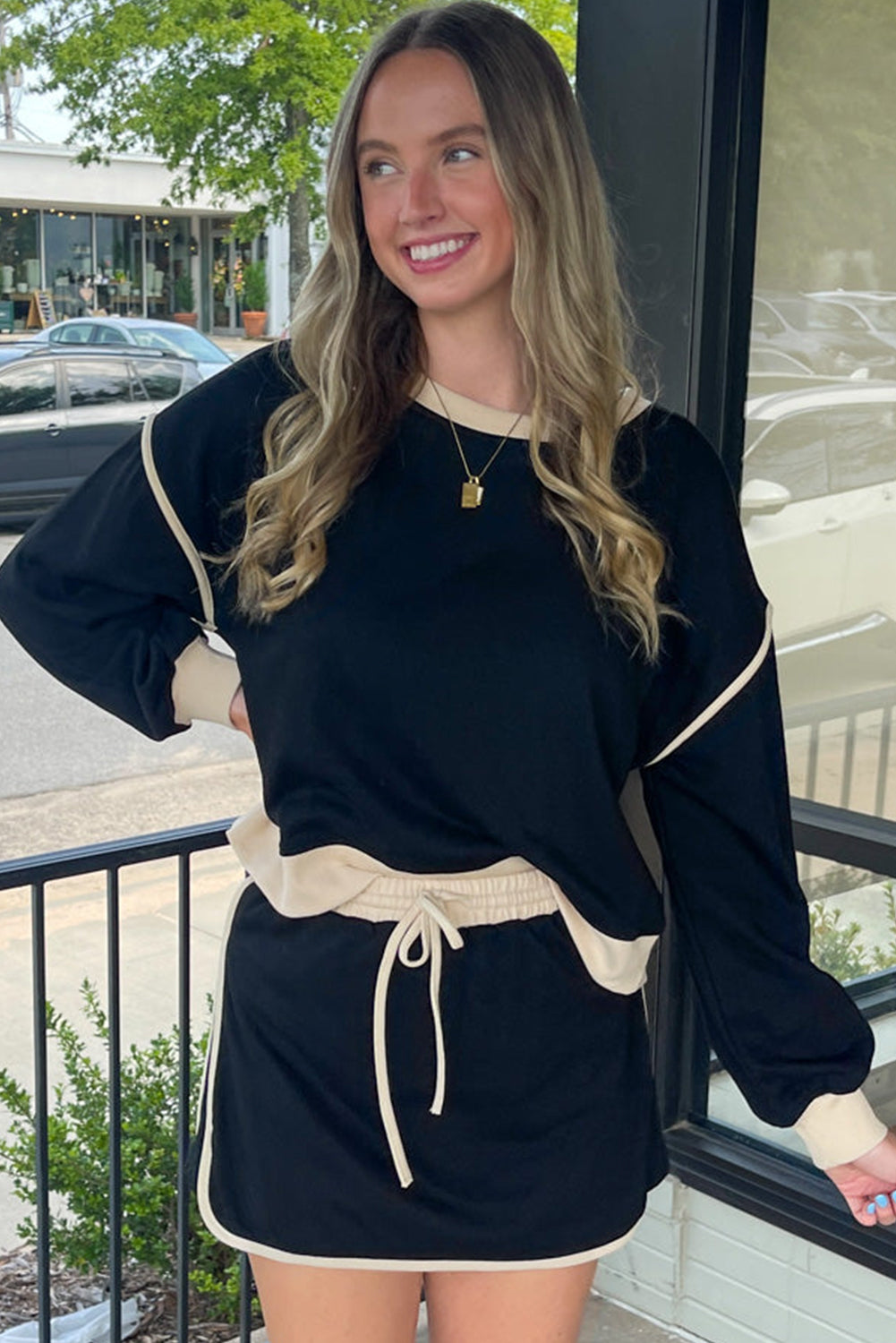 Black Contrast Pullover and Skort Set